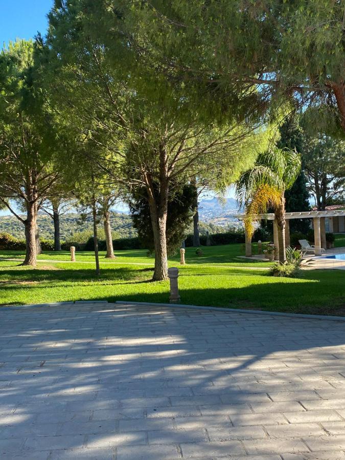 Nostrana Village Apartments Koskinou  Bagian luar foto